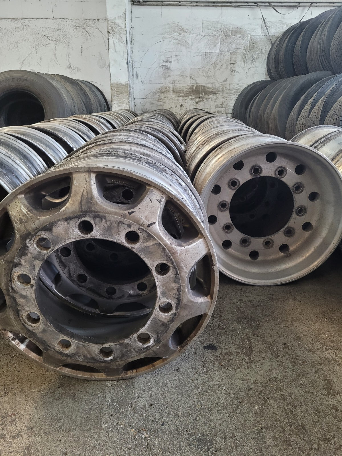 ALU-GEBRAUCHTFELGE 22.5x9.00 / 9.00x22,5 für Lkw
