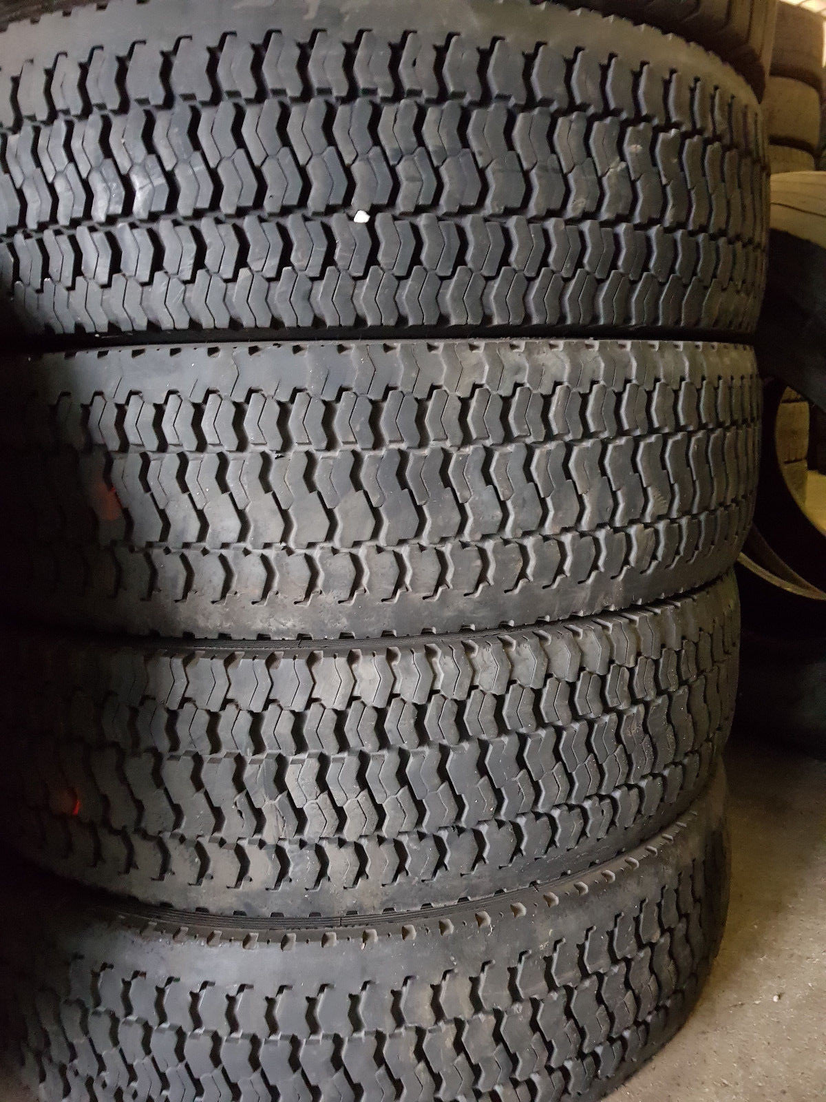NEUE-RILLE ® GEBRAUCHTREIFEN 295/80R22,5 für Lkw / Bus