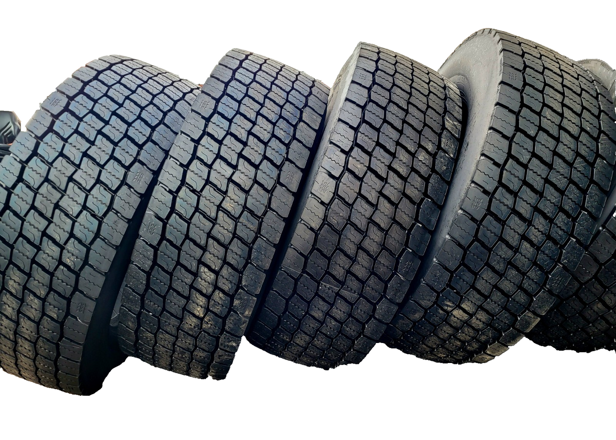 NEURUNDERNEUERT 50% förderfähige 315/60R22,5 3PMSF & M+S 154/148L BLACKLINE RDR3