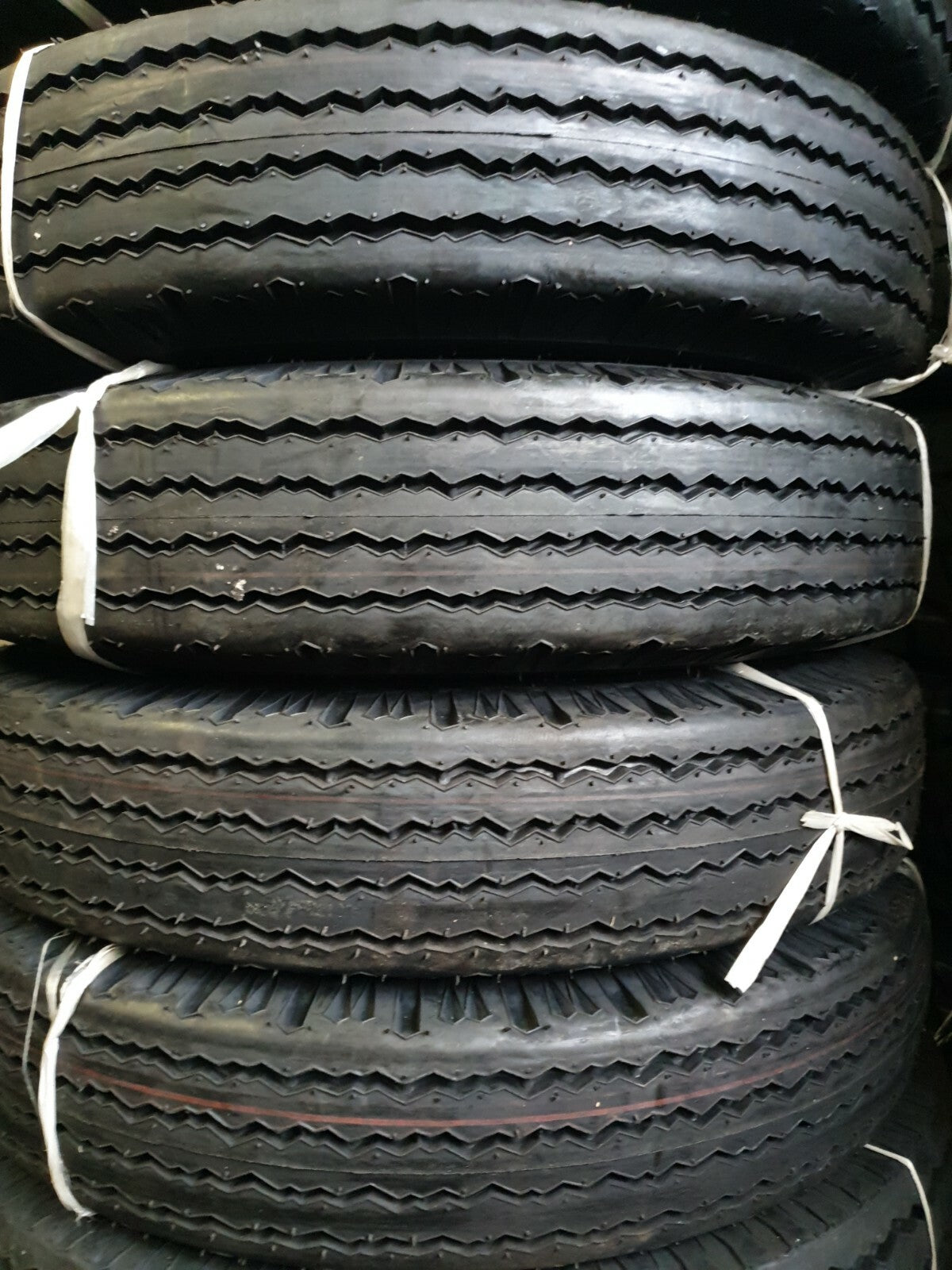 NEU 7.50-15 Reifen mit Schlauch und Wulstb. Shikari ST701 12PR (nicht 7.50R15!)