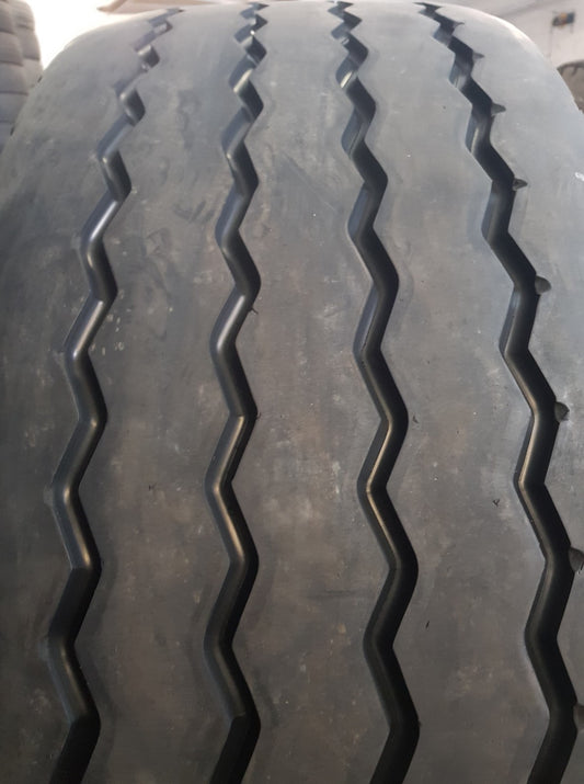 NEUE-RILLE ® GEBRAUCHTREIFEN 385/65R22,5 für Anhänger & Lenkachse
