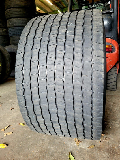 NEUE-RILLE ® GEBRAUCHTREIFEN 495/45 R 22,5 169K
