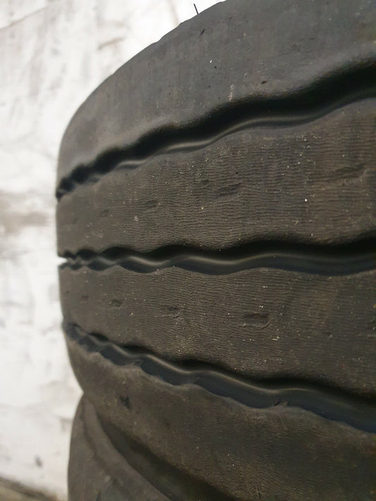 NEUE-RILLE ® GEBRAUCHTREIFEN 215/75R17,5 Good Year KMAX T 3PMSF für Anhänger