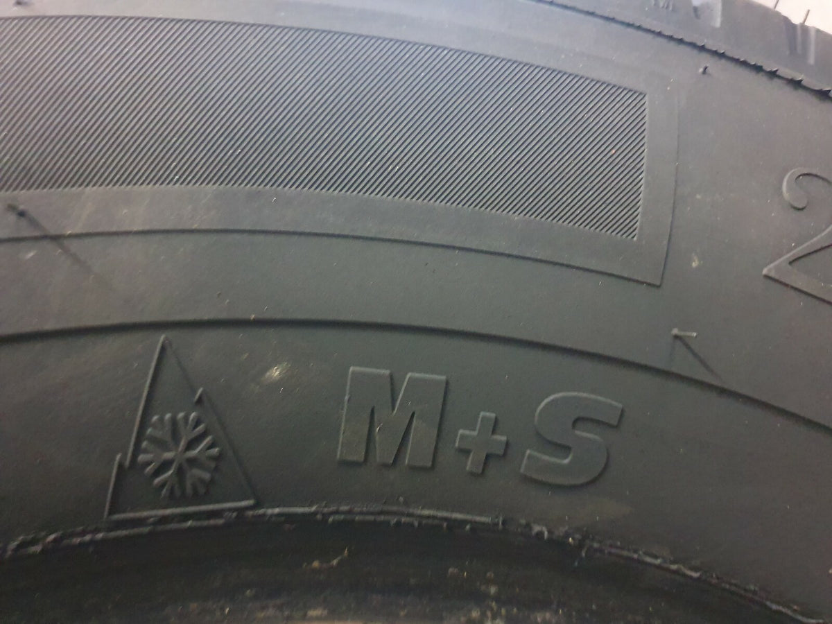 NEURUNDERNEUERT 50% förderfähige 265/70R19,5 PHENIX PH300 3PMSF & M+S 140/138 M
