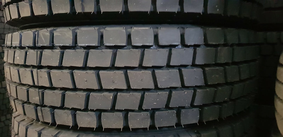 NEURUNDERNEUERT 50% förderfähige 225/75R17,5 PHENIX PH200 M+S & 3PMSF 129/127 M