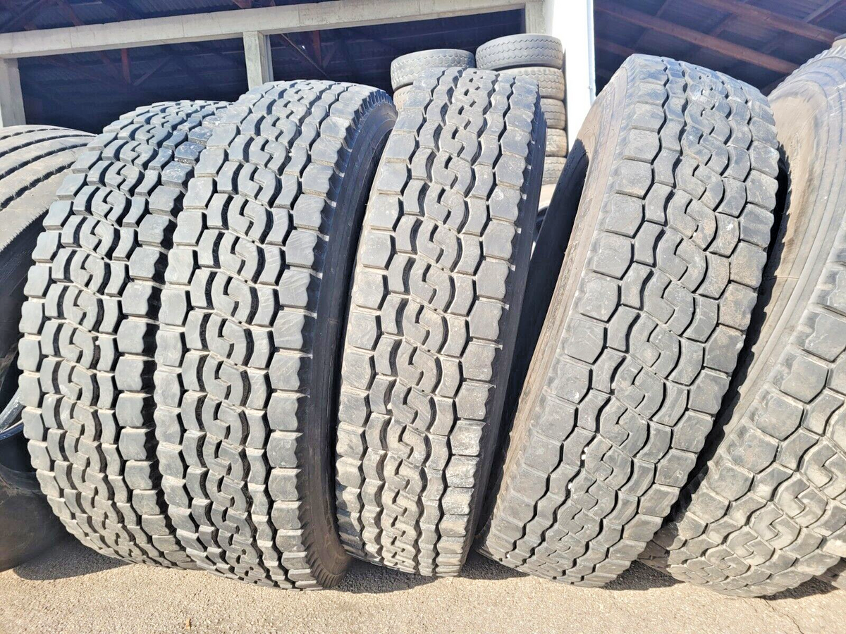 NEUE-RILLE ® GEBRAUCHTREIFEN 275/70R22,5 für Lkw / Bus / Anhänger