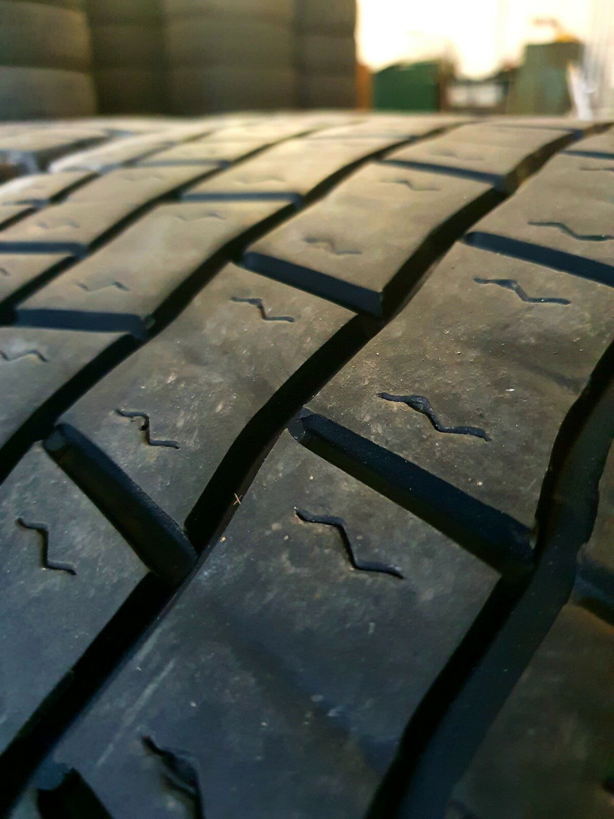 NEUE-RILLE ® GEBRAUCHTREIFEN 315/60R22,5 für Lkw