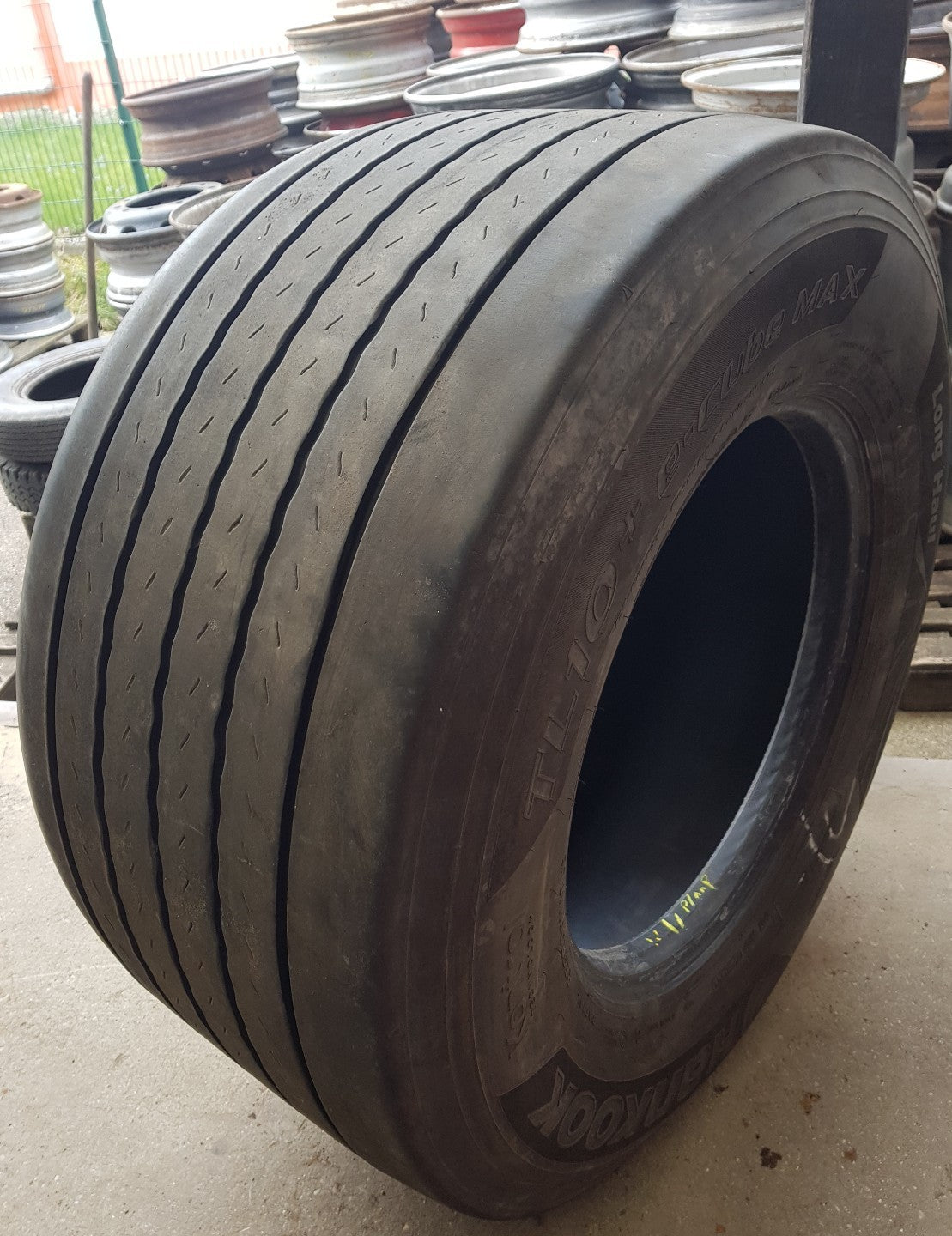 NEUE-RILLE ® GEBRAUCHTREIFEN 435/50R19,5 für Anhänger
