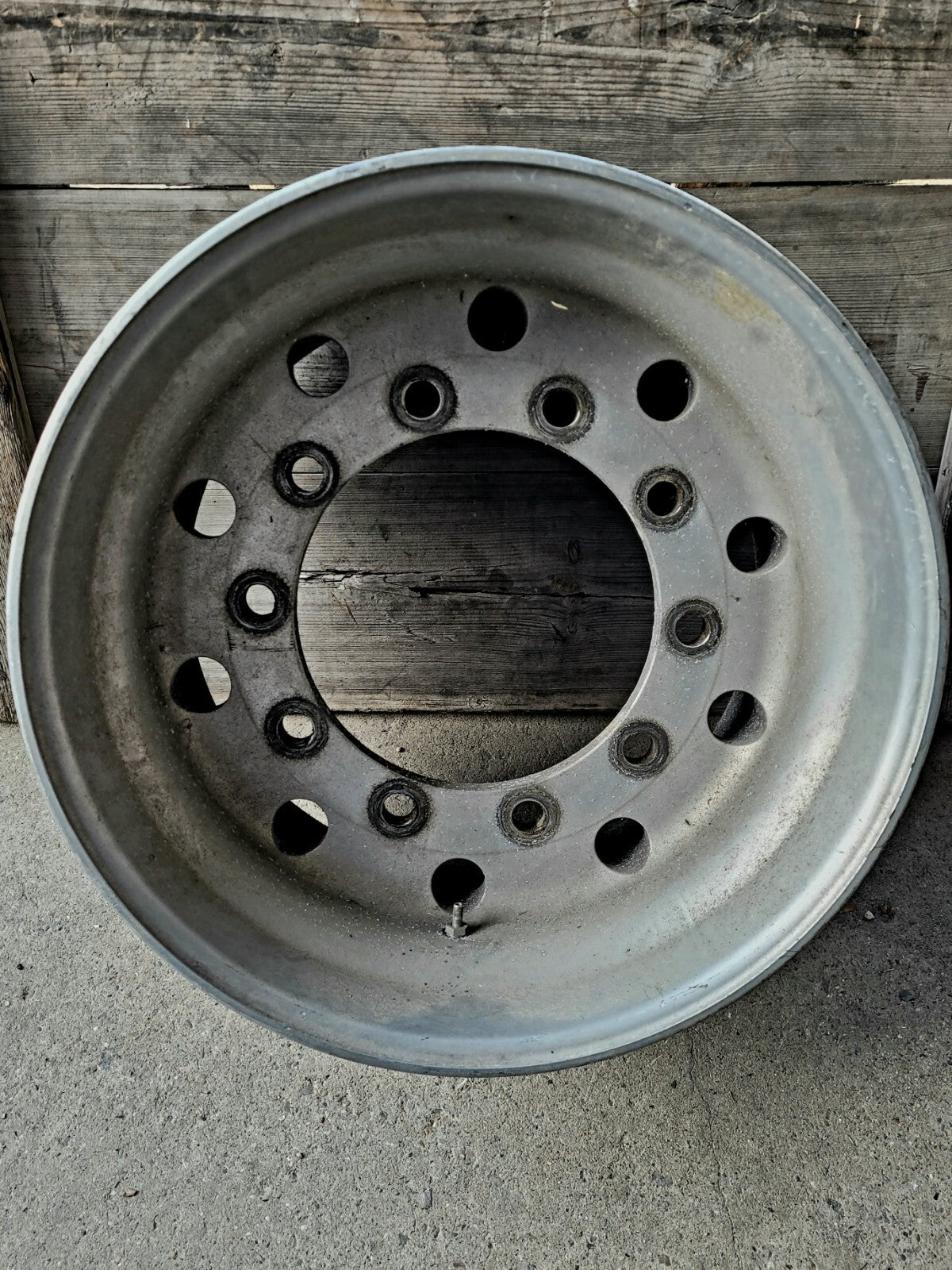 ALU-GEBRAUCHTFELGE 22.5x11.75 / 11.75x22,5 für Anhänger ET0