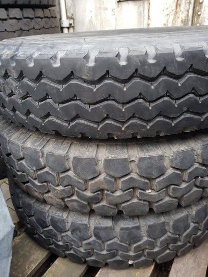 GEBRAUCHTREIFEN 10.00R20 * 10.00-20 * 11.00R20 * 11.00-20 * 12.00R20 * 12.00-20