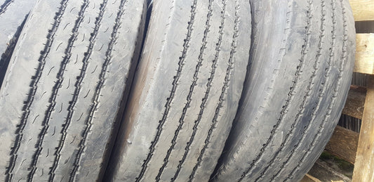 NEUE-RILLE ® GEBRAUCHTREIFEN 255/70R22,5 für Lkw / Bus / Anhänger