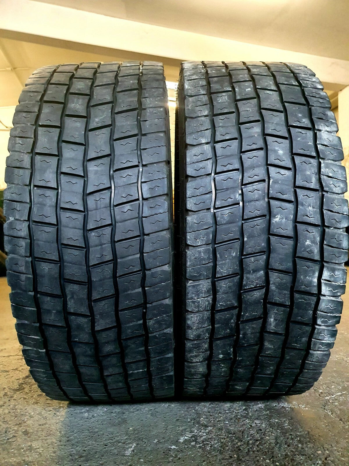 NEUE-RILLE ® GEBRAUCHTREIFEN 315/60R22,5 für Lkw