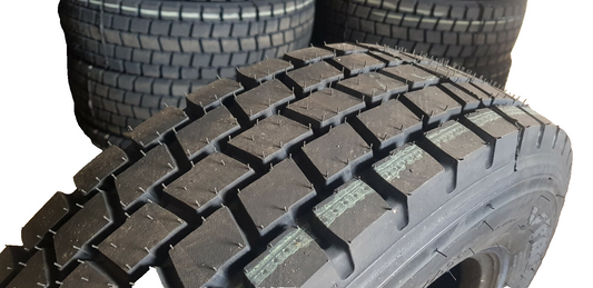NEURUNDERNEUERT 50% förderfähige 215/75R17,5 PHENIX PH200 M+S & 3PMSF 124/123 M