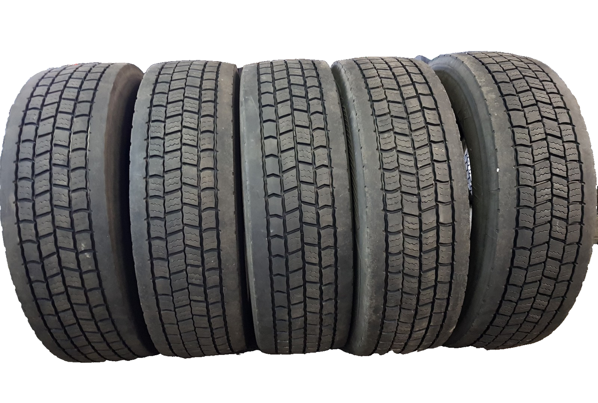 NEUE-RILLE ® GEBRAUCHTREIFEN 275/70R22,5 für Lkw / Bus / Anhänger