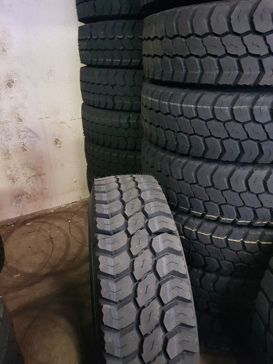 NEURUNDERNEUERT 50% förderfähige 315/80R22,5 PHENIX ALLTRAC 3PMSF 152/148 L