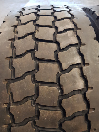 NEUE-RILLE ® GEBRAUCHTREIFEN 295/60R22,5 für Lkw