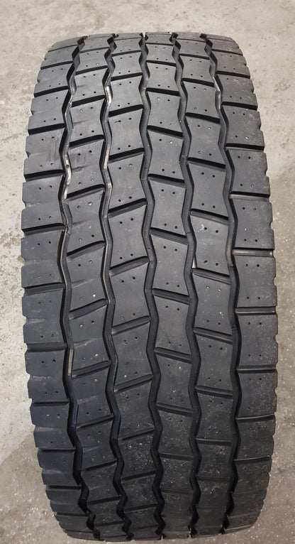 NEUE-RILLE ® GEBRAUCHTREIFEN 305/70R22,5 für Lkw