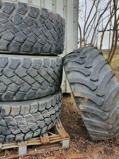 NEUE-RILLE ® GEBRAUCHTREIFEN 445/65R22,5 für Anhänger