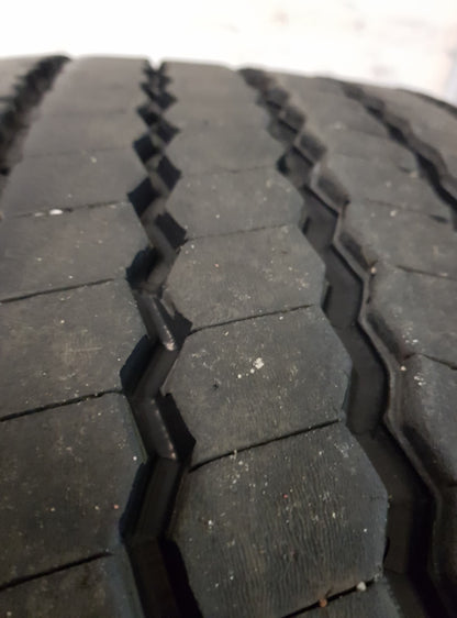 NEUE-RILLE ® GEBRAUCHTREIFEN 305/70R22,5 für Lkw